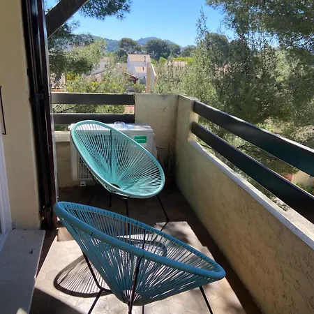 T2 Confort Et Moderne, Climatise Avec Balcon Et Parking, A 10 Min Du Port Et De La סנרי-סור-מר